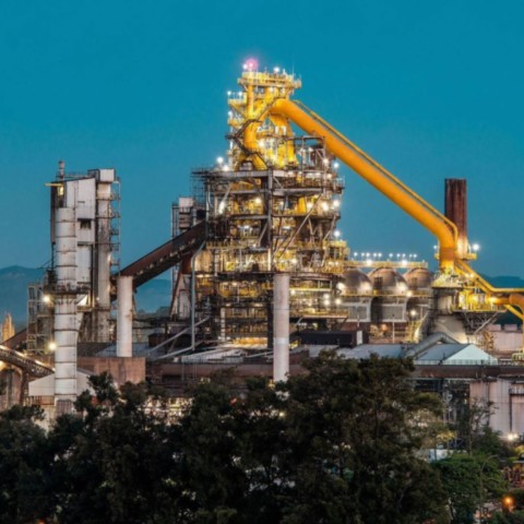 Siderurgia em Minas Gerais: o aço move o Brasil e o SITRAMONTI-MG garante o futuro da categoria