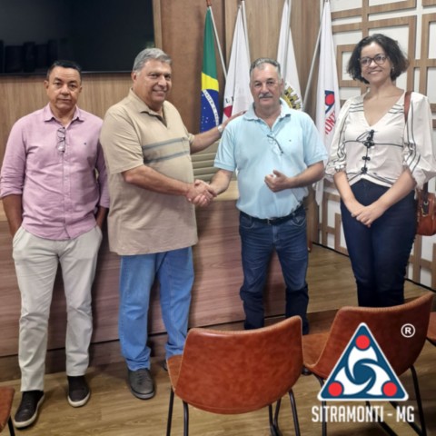 SITRAMONTI-MG recebe Subsecretário do Trabalho e a presidente do IDEEC SITRAMONTI-MG recebe Subsecretário do Trabalho e a presidente do IDEEC