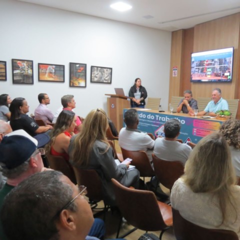 Seminário: Mundo do Trabalho